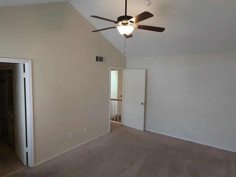 631 Cimarron Trl — Photo 43