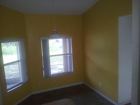 4th image of 756 SW Hamberland Ave