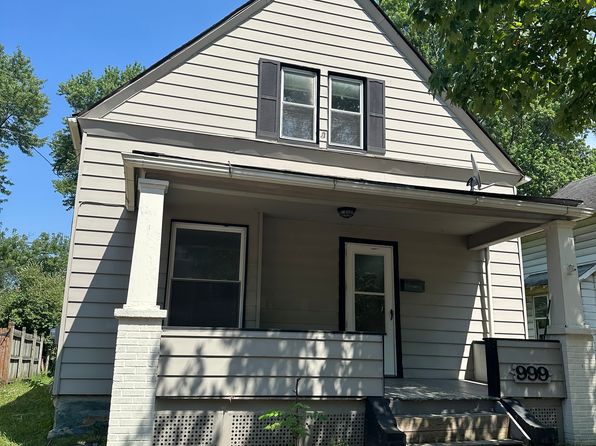 999 Collinwood Ave