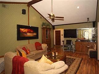 5th image of 3501 Raynorwood Ct