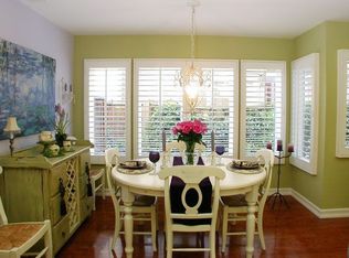 2798 Butter Creek Dr, Pasadena, CA 91107