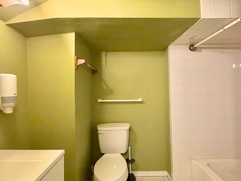 1131 N Gilmor St #B — Photo 5