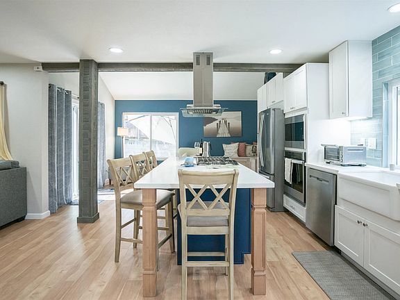 4th image of 7251 Oakham Way