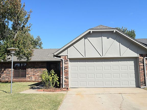 2nd image of 208 Conestoga Dr