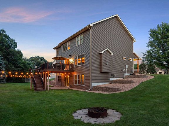 3rd image of 10438 Chowen Ct N