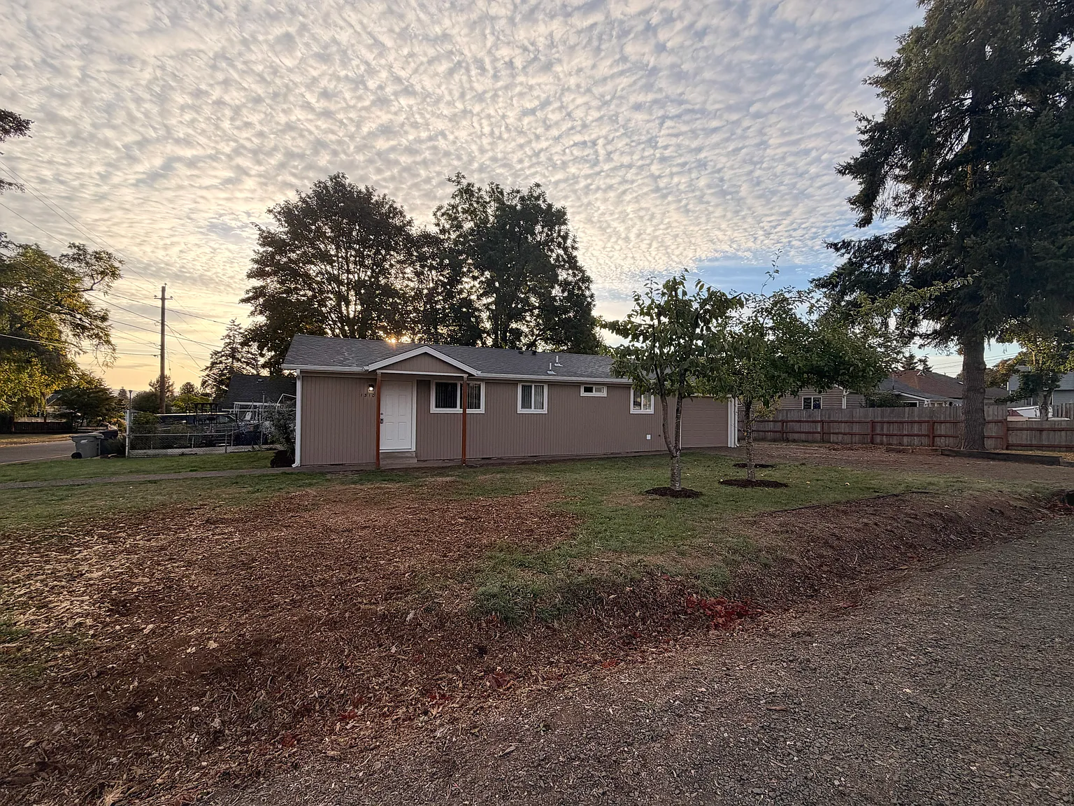2 bed, 880 sqft, $1,725 — Photo 3