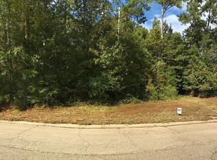 105 Tuxford Rd, Starkville, MS 39759