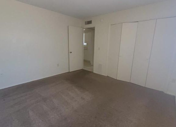 3rd image of 1820 N Forgeus Ave #10
