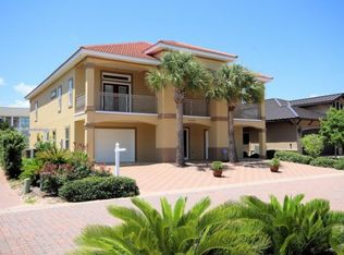 2567 Cayenne Ln, Shalimar, FL 32579