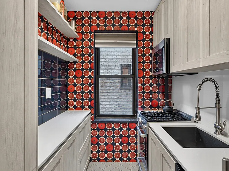 303 E 37th St #5-B — Photo 4