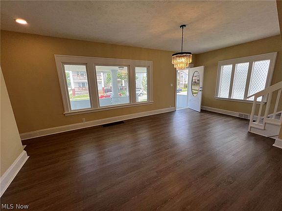 5th image of 9819 Marietta Ave