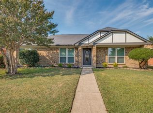 2413 Creighton Dr, Mesquite, TX 75150