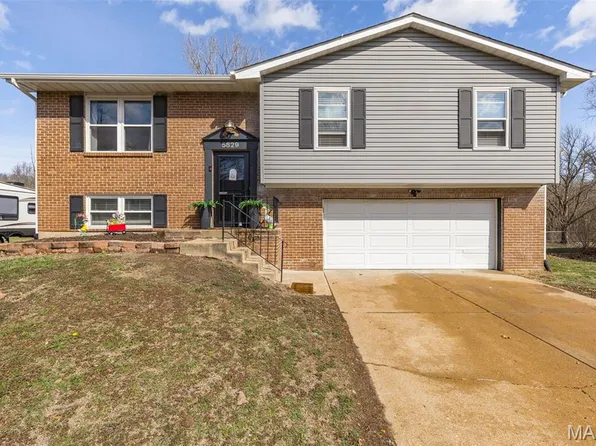 5829 Blackberry Dr, Imperial, MO 63052