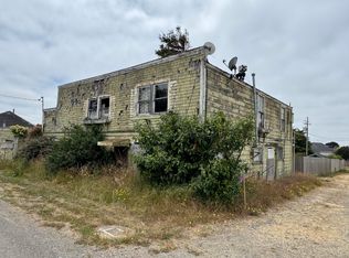 442 Scenic Dr, Loleta, CA 95551