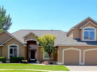 1734 Del Cambre Loop, Richland, WA 99352