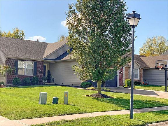 3rd image of 1263 Kern Dr