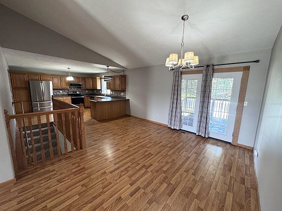 4th image of 303 E 56th St