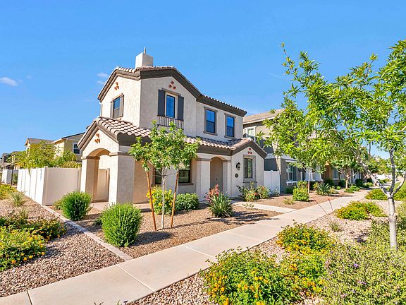 2nd image of 2642 S Valle Verde