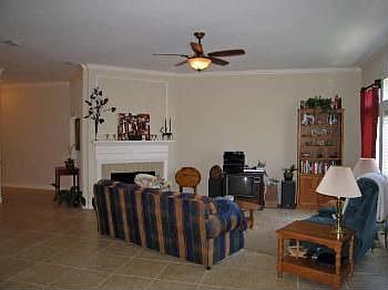 4th image of 8114 Highland Green Dr