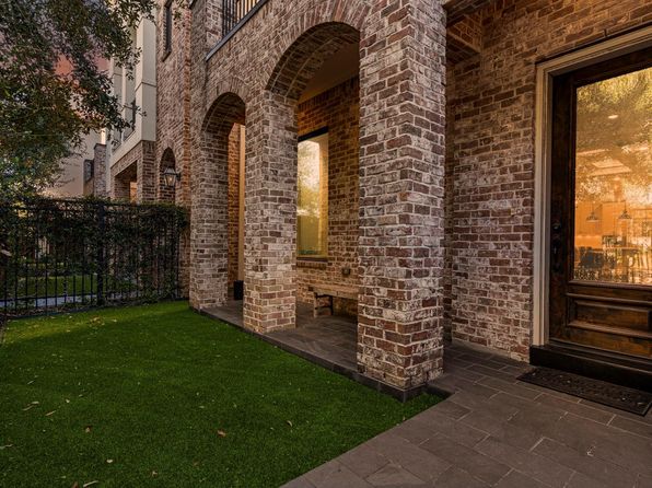 4513 Blossom St, Houston, TX 77007