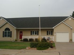 350 N Oak St, Clatonia, NE 68328
