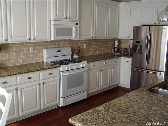 4th image of 225 Wild Oak Ct