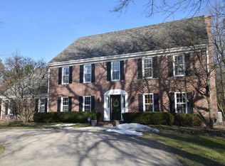 2700 Spencer Ln, Brookfield, WI 53045