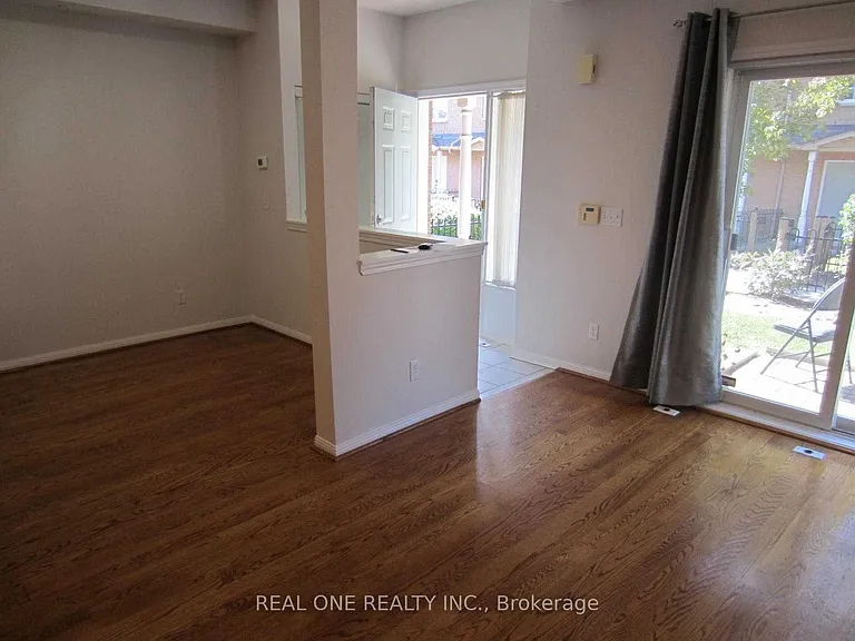 6 Cox Blvd #5 — Photo 16