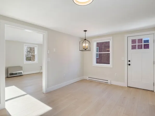 64 Woodlawn Ave #64, Portland, ME 04103