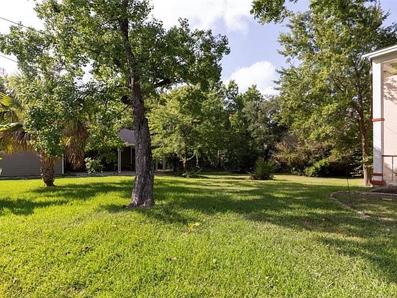 3rd image of 5008 Park Dr