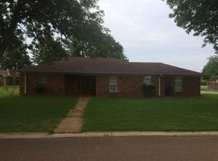 2019 Bradford Ave, Greenwood, MS 38930