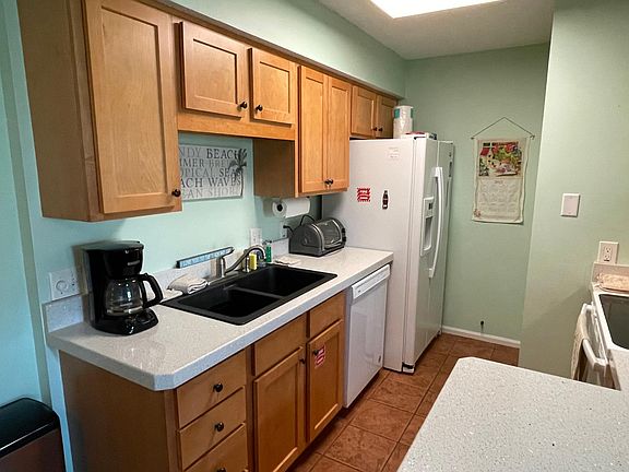 4th image of 2745 Forest Ridge Dr #(i-5)