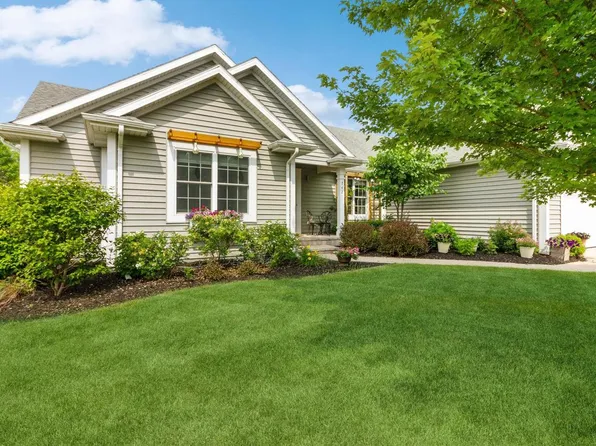 742 North Andria DRIVE, Lake Geneva, WI 53147