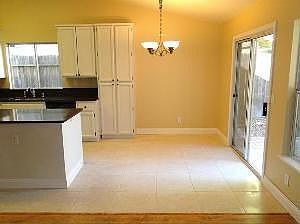 5th image of 8424 Cedar Hill Ct