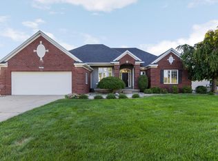 8207 Golfside Dr, Jenison, MI 49428