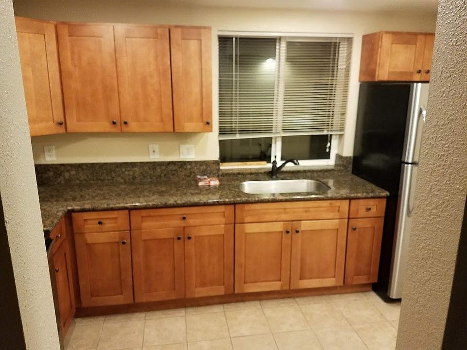 1st image of 436 Linden Ave #B