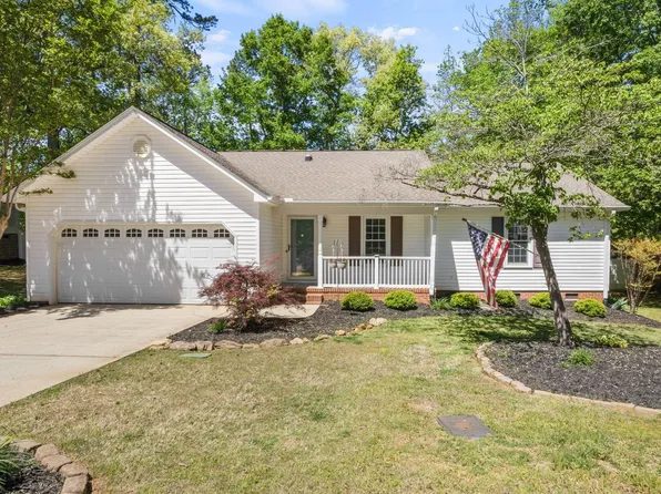 208 Hatteras Ln, Simpsonville, SC 29680