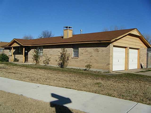 2nd image of 1025 SW 15th St