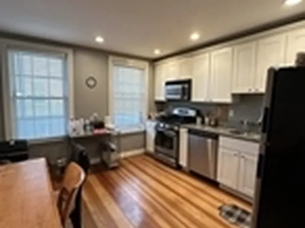 132 Boston St #1, Dorchester, MA 02125