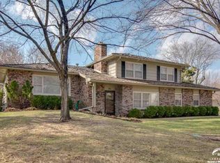 515 Lindley Dr, Lawrence, KS 66049