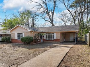 2726 W Cavett Dr, Shreveport, LA 71104