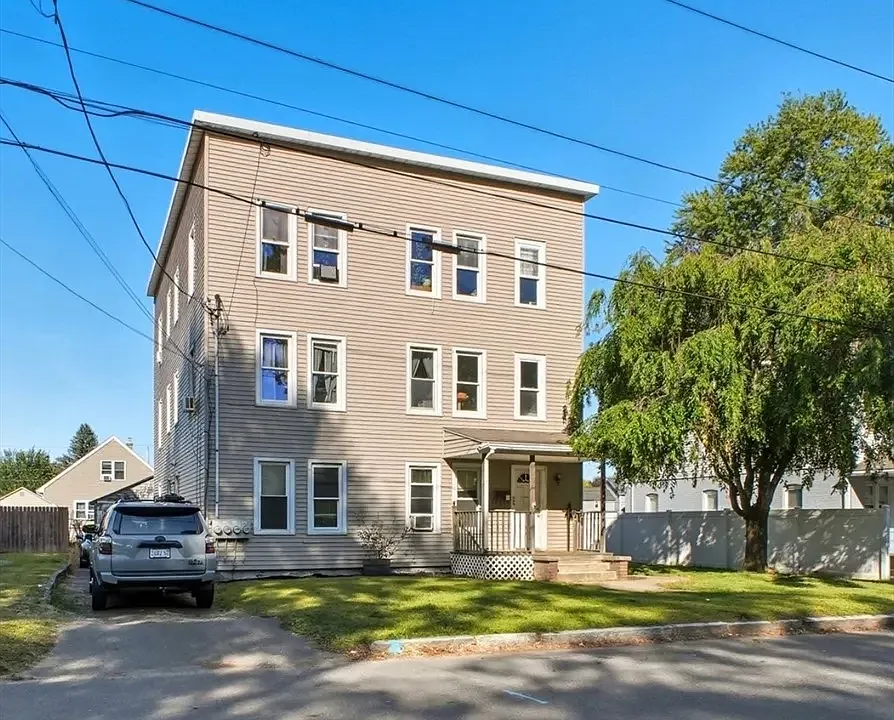 158 Narragansett Blvd #2