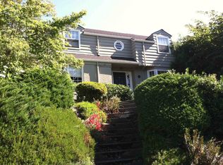 3920 NE 38th St, Seattle, WA 98105