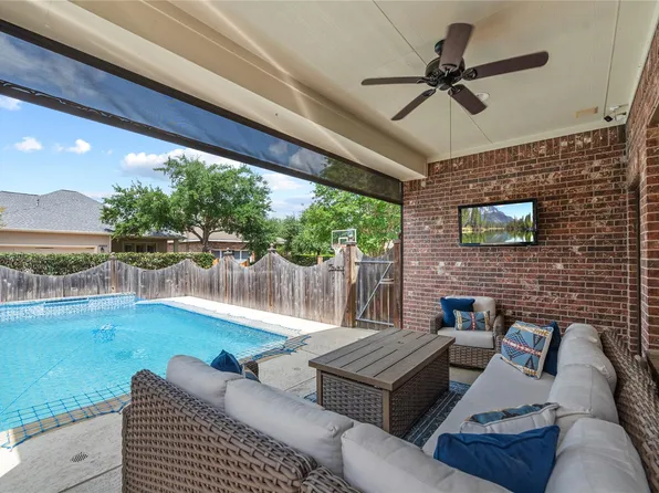 16923 Apple River Dr, Cypress, TX 77433