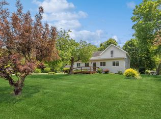 8494 Warren Woods Rd, Three Oaks, MI 49128