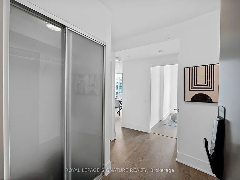 10 York St #3003 — Photo 3