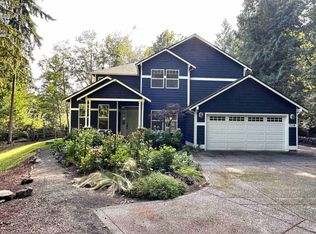 7119 NE Dolphin Dr, Bainbridge Island, WA 98110