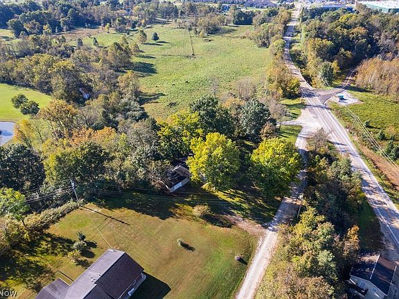 36th image of 58 Rock Ridge Rd