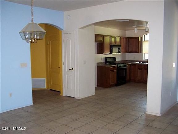 2nd image of 2399 N Avenida Tabica