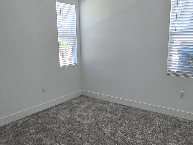 3217 Shrute Dr — Photo 11